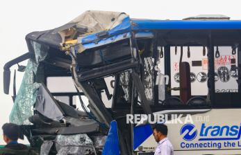 Begini Penampakan Kerusakan Bus TransJakarta yang Tabrakan di Jalur Layang Cipulir