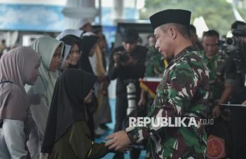 Panglima Bagikan <em>Doorprize</em> 200 Motor dalam HUT Ke-80 RI di Monas