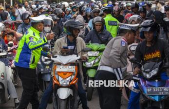 Puluhan Pengendara Motor di Batam Terjaring Razia Pajak Kendaraan 