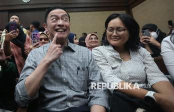 Tawa Lepas Tom Lembong Usai Dituntut Jaksa 7 Tahun Penjara