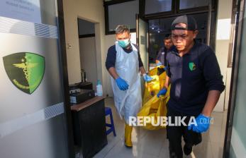 In Picture: Delapan Korban Dievakuasi dari Reruntuhan Bangunan Mushala Al Khoziny