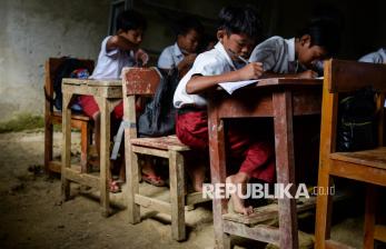 Semangat Menuntut Ilmu di Tengah Keterbatasan