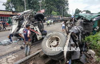 Tiga Truk Terlibat Kecelakaan Beruntun di Batang, Tidak Ada Korban Jiwa