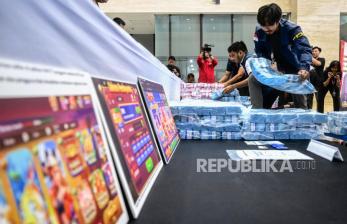 In Picture: Polri Sita Uang Rp 70 Miliar Terkait Kasus Judi Online Slot yang Libatkan WNA China