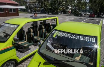 Mahasiswa Unissula Kembangkan Mobil Listrik Tenaga Surya untuk Dukung Transportasi Berkelanjutan