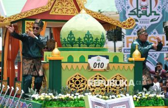 Pawai Taaruf Meriahkan Seleksi Tilawatil Quran dan Hadis di Kendari