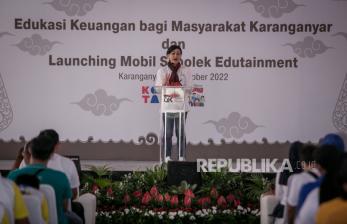 Anggota Dewan Komisioner OJK Bidang Edukasi dan Perlindungan Konsumen Friderica Widyasari Dewi. Otoritas Jasa Keuangan (OJK) mengatakan Program Tim Percepatan Akses Keuangan Daerah (TPAKD) yakni Satu Rekening Satu Pelajar (KEJAR) telah menembus 52,4 juta rekening sepanjang tahun 2022.