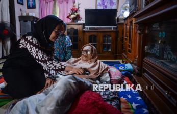 Layanan Jemput Bola Pemeriksaan Kesehatan untuk Lansia
