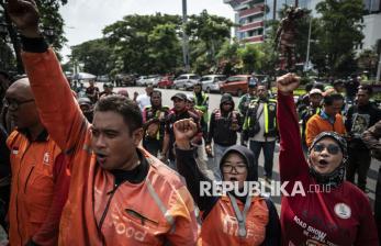 Ribuan Ojol Se-Jateng Gelar Aksi Demo, Tuntut Tarif Adil dan Tolak Opsen Pajak