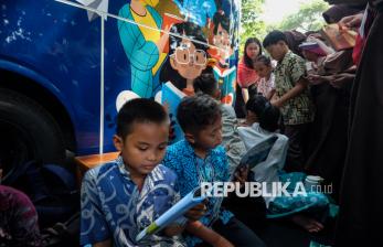 Gerakan Silent Reading Ajak Pelajar Solo Kembali Dekat dengan Buku