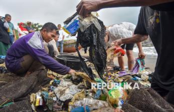 Jaring Ditebar, Sampah Laut Didapat