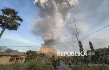Gunung Lewotobi Erupsi, Tinggi Kolom Abu Capai 6 Km