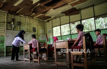 In Picture: Miris, Sudah 5 Tahun Bangunan SD Negeri di Palangka Raya Ini Rusak
