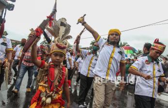 Polda Kalimantan Utara Musnahkan Senjata Adat Dayak, ini Nilai Dibalik Senjata Tersebut