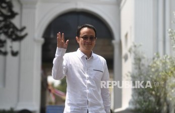 Wamendag, Jerry Sambuaga, menekankan ekonomi diperkuat dengan penerapan prokes 