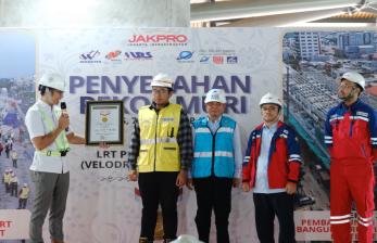 Raih Rekor MURI, Waskita Karya Ungkap Progres LRT Jakarta Fase 1B Hampir 35 Persen