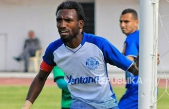 Pele Palestina Itu Tetap Bermain Bola di Tengah Perang Sampai Tembakan Tank Israel Membuatnya Syahid