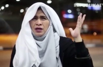 Kejanggalan Saat Neno Warisman Tiba di Batam