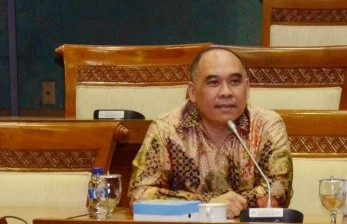  Anggota Komisi XI DPR Heri Gunawan menyatakan keputusan memperpanjang Pemberlakuan Pembatasan Kegiatan Masyarakat (PPKM) hendaknya diimbangi dengan pemenuhan kebutuhan rakyat. (ilustrasi)