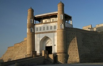 Benteng Arak tak Semewah Bangunan Lain di Bukhara