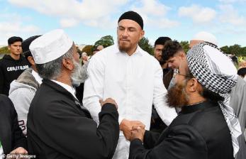 Dua Bintang Olahraga Australia Dukung Pembangunan Masjid di Sydney