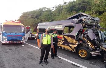 Lima Kendaraan Terlibat Kecelakaan di Tol Malang-Pandaan, Satu Orang Meninggal