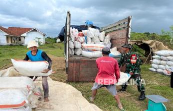 Penyerapan Gabah Beras BULOG Cirebon Tertinggi di Nasional Capai 112.753 Ton