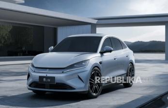 BYD Tunda Peluncuran Resmi Sedan Listrik Qin L EV Seharga Rp 228 Juta