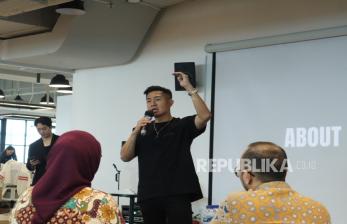 Belajar Komunikasi Digital Langsung dari Praktisinya, UNJ Kunjungi Rocketindo