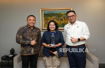 Srikandi PalmCo Raih Juara Pertama Lomba Puisi Nasional Balai Pustaka
