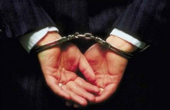 Kata Polda Sumbar soal Irjen Teddy Minahasa yang Dikabarkan Ditangkap Karena Narkoba. Foto: Ditangkap Polisi (ilustrasi)