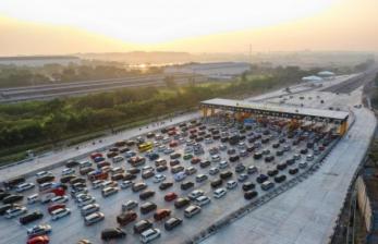 DPR minta pemerintah pastikan kesiapan infrastruktur transportasi penunjang mudik.