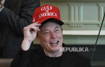 Chairman Tesla Bantah Cari CEO Baru untuk Gantikan Elon Musk