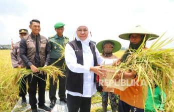Khofifah Ajak Warga Jatim Bangkit Hadapi Dinamika Ekonomi Global