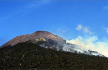 Badan Geologi Perluas Jarak Bahaya Gunung Slamet