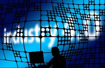 Pengamat Nilai RUU Ciptaker Bisa Diperbaiki Sebelum Disahkan. Foto: Ilustrasi Industri 4.0