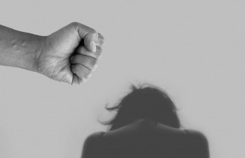 Ketua panitia kerja (Panja) rancangan undang-undang Tindak Pidana Kekerasan Seksual (RUU TPKS) Willy Aditya menegaskan, RUU TPKS tak melegalkan seks bebas dan LGBT seperti yang dilontarkan oleh pihak-pihak yang kontra. Ilustrasi