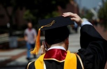 Ilustrasi Mahasiswa. Komisi VIII DPR diminta membantu Perguruan Tinggi Keagamaan Islam Negeri (PTKIN) agar diberi kemudahan dalam membuka fakultas umum seperti fakultas kedokteran.