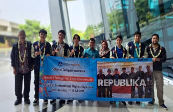 Dua Siswa Kesatuan Bangsa Harumkan Indonesia pada Dua Ajang Olimpiade Internasional