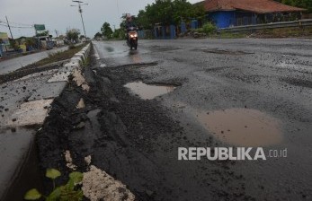 Pemkab Garut Perbaiki Jalan Rusak Usai Diblokade Warga