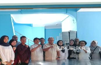 Rachmat Pambudy dan Dadan Hindayana Kunjungi Dapur BGN di Bekasi