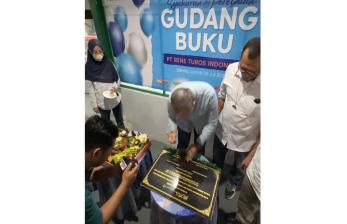 Resmikan Gudang Buku Rene Turos Group, Ketua IKAPI Jakarta: Berantas Buku Bajakan