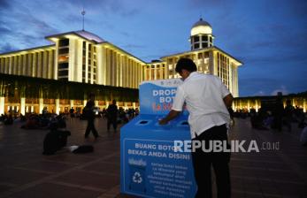 Le Minerale Bekerja Sama dengan BAZNAS Ajak Jamaah Istiqlal Salurkan Bantuan ke Palestina