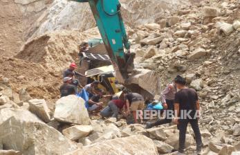 10 Nyawa Melayang Tertimbun Longsor Galian C Gunung Kuda Cirebon