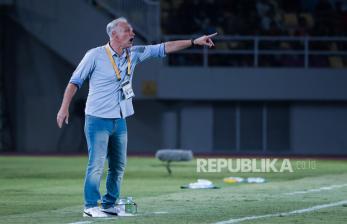 Arema FC Umumkan Pecat Pelatih Joel Cornelli