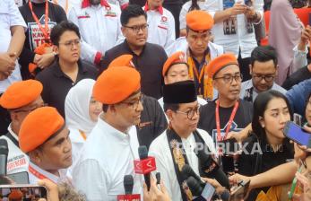 Hadiri Rapat Akbar, Anies Kini Terang-Terangan Dukung Pramono-Rano