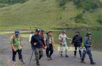 Menhut Tegaskan Pendakian ke Semeru Maksimal Sampai Ranu Kumbolo