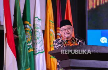 Menteri Abdul Mu’ti Dikukuhkan Jadi Pendekar Kehormatan Tapak Suci
