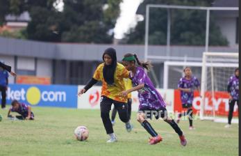 Antusiasme Anak-Anak Putri Surabaya kepada Sepakbola Terlihat di MilkLife Soccer Challenge