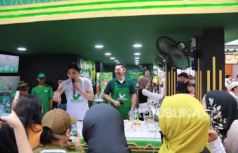 Ajak <em>Chef</em> Jebolan MCI, Alim Frozen Indonesia Beri Tips Olah Makanan Beku pada JFK 2025